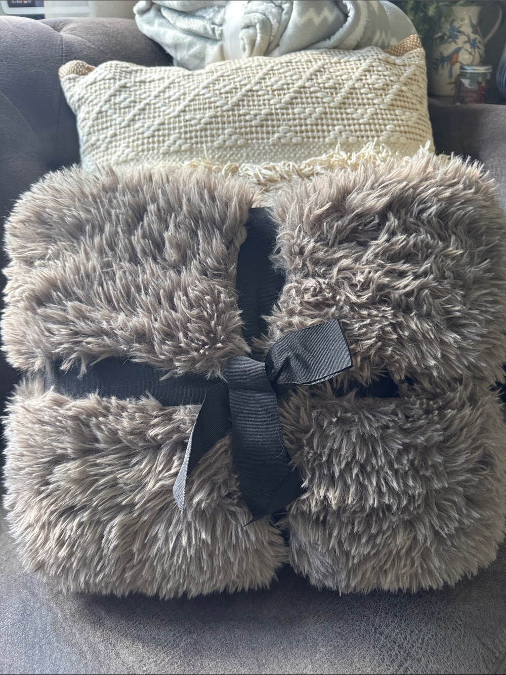 Plush Faux Fur Throw Blanket - Taupe